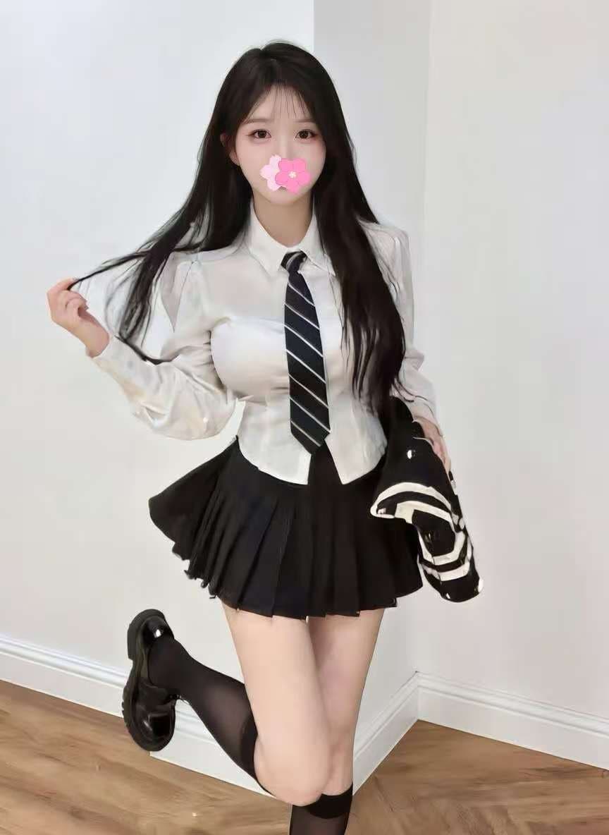 童颜豪乳大曲线Domi portfolio 3