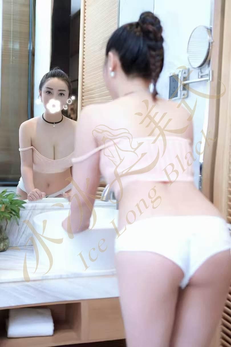 喷泉小淫娃 Ava thumbnail 4